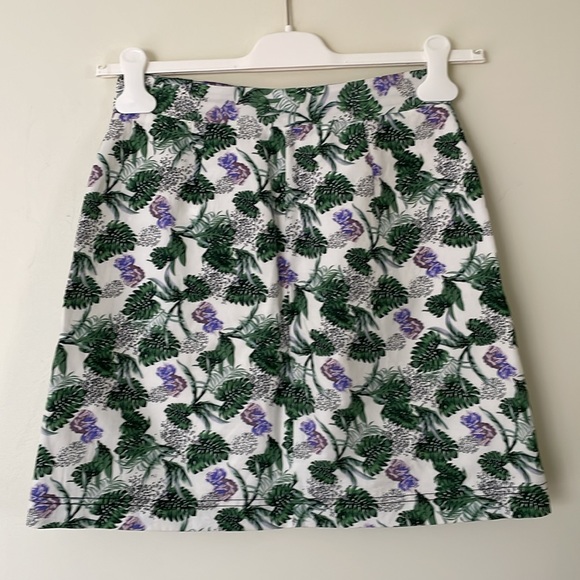 Maje 🇫🇷 floral print high waisted mini skirt - Picture 6 of 12